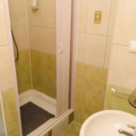 Bebek Gæstehus 3*